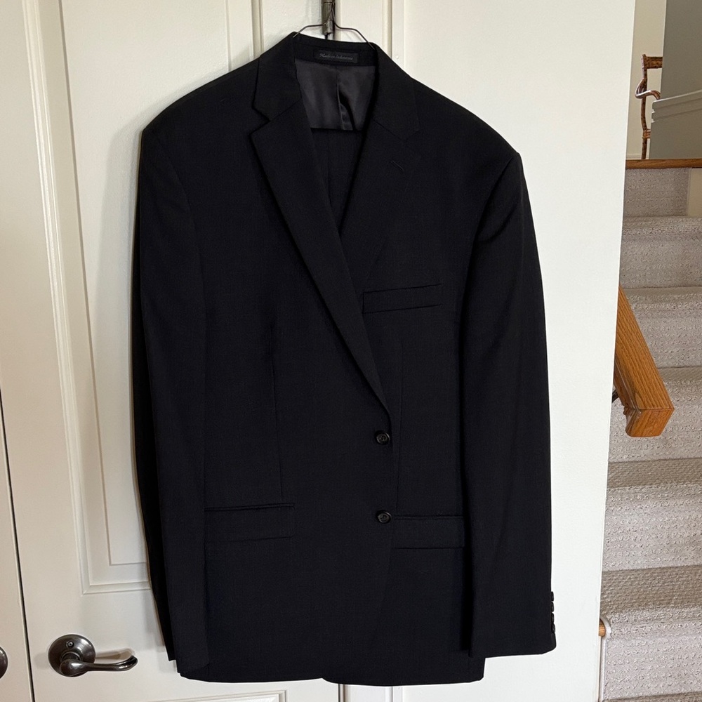 Men’s Navy Suit